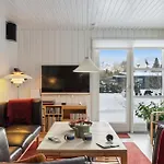 4 Bedroom Gorgeous In Σπίτι διακοπών