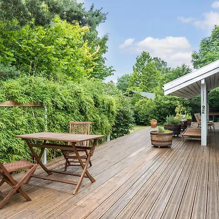 4 Bedroom Gorgeous In بيت للعطل *