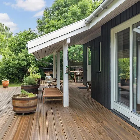 4 Bedroom Gorgeous In 펜션 *