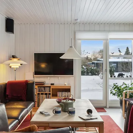 4 Bedroom Gorgeous In بيت للعطل